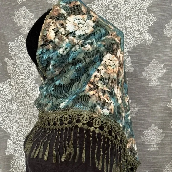 Floral Lace Embroidered Church Mantilla Scarf